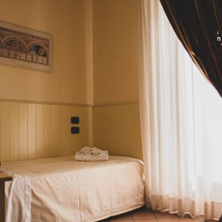 I Giardini Del Novecento Hotel ลาเมเซ แตร์เม ภายนอก รูปภาพ