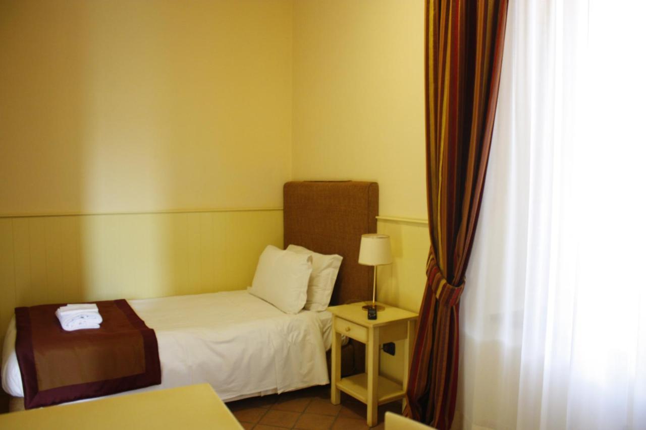 I Giardini Del Novecento Hotel ลาเมเซ แตร์เม ภายนอก รูปภาพ