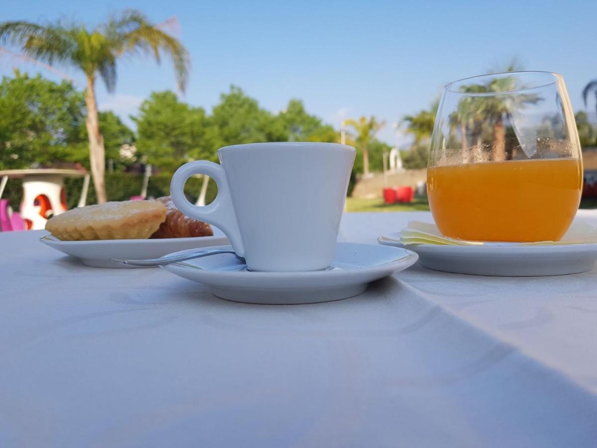 I Giardini Del Novecento Hotel ลาเมเซ แตร์เม ภายนอก รูปภาพ